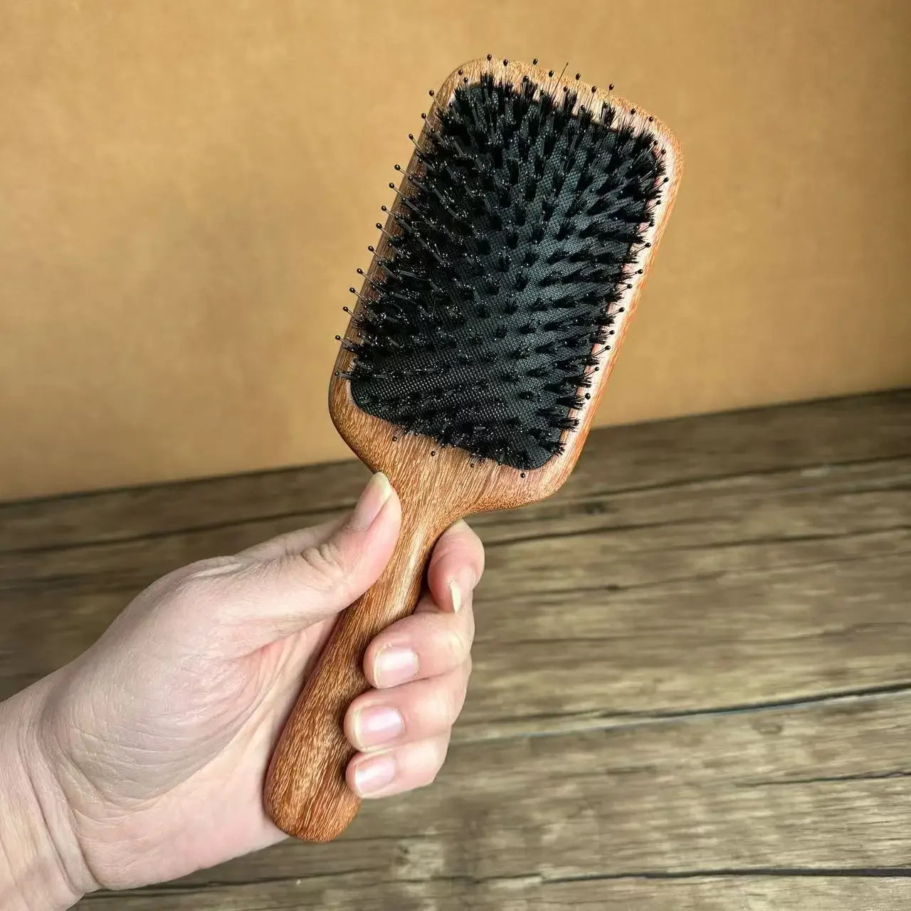 מברשת השיער המאזנת של Silky